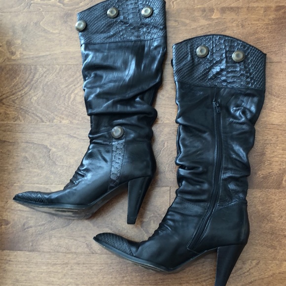 High heeled boots - Picture 5 of 5
